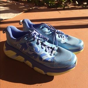 Hoka One One Infinite